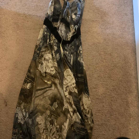 NWT! Gorgeous summer dress. - Picture 4 of 5